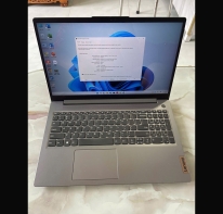 Lenovo Ideapad Slim 3 15IAH8 i5-12450H/16GB/512GB/15.6 FHD
