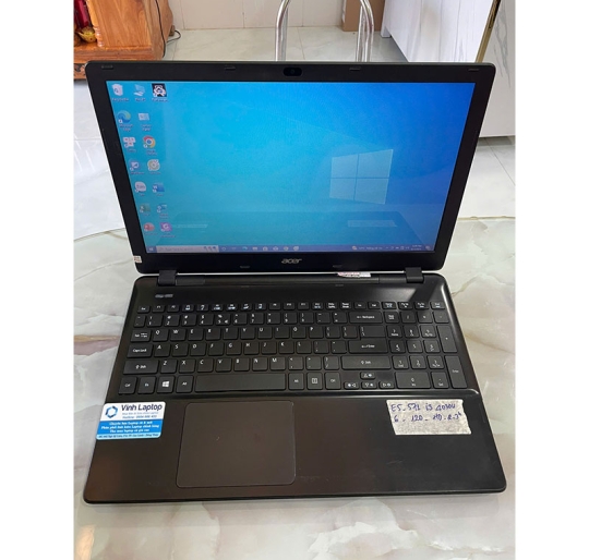 Acer Aspire E5-571 i3-4030U/4G/120G/15.6 HD