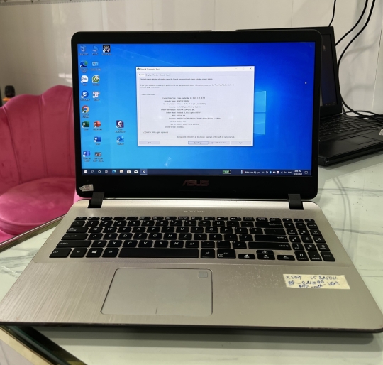 Asus X507 i5-8250U/8GB/240GB/15.6 FHD/ VGA
