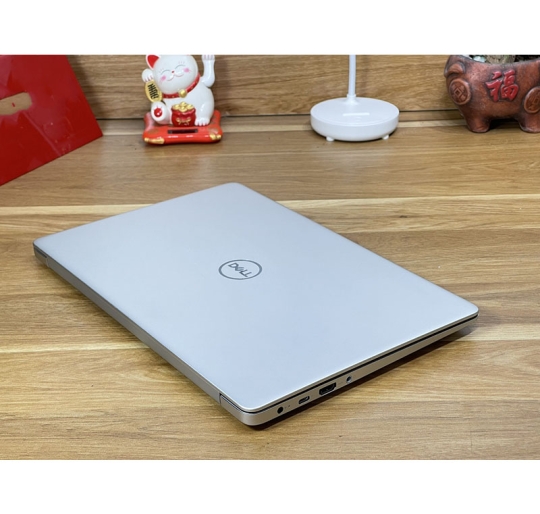 Dell Inspiron 5370 i5-8250U/8G/256G/13.3 FHD