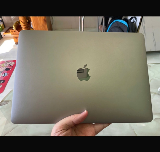 Macbook Pro 2019 A1989 I7 / 16GB / 512GB / 13.3