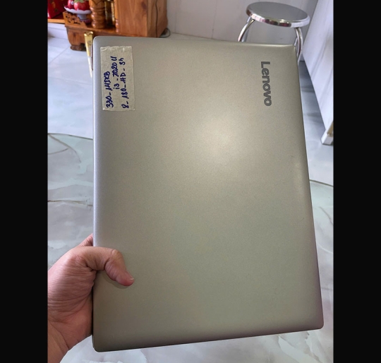 Lenovo 330-14ISK i3-7020U/8GB/180GB/14 HD