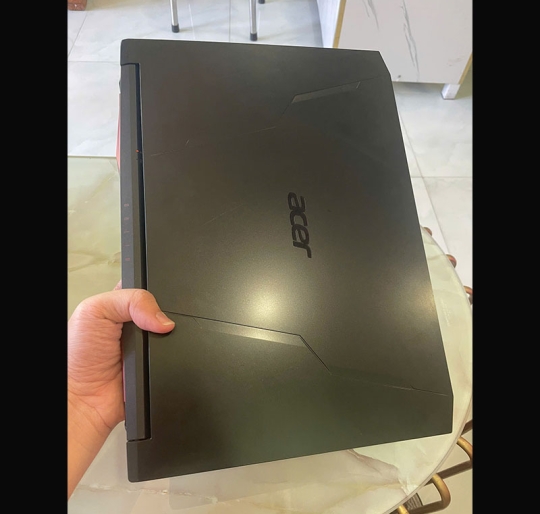 Acer Nitro 5 A515-45 Ryzen 5 5600H/16GB/512GB/GTX 1650 4GB/15.6 FHD 144Hz