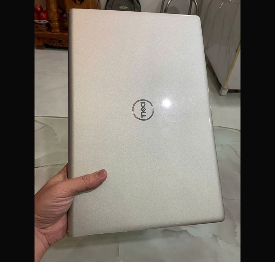 Dell Inspiron 3520 i5-1235U/8GB/512GB/15.6 FHD 120Hz