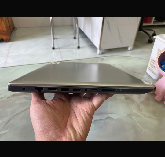 Lenovo 330-14ISK i3-7020U/8GB/180GB/14 HD