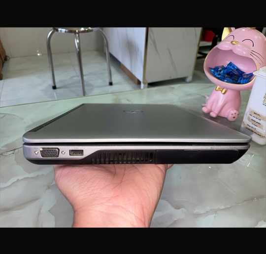 Dell Latitude 6440 i7-4610M / 8GB / SSD 128GB  + HDD 500GB / AMD 8690M 2GB / 14 HD