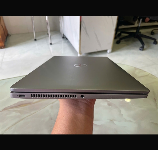 Dell Latitude 7430 i7-1265U/16G/256G/14 FHD (NHÔM)