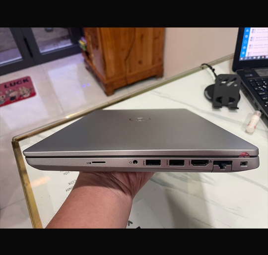 Dell Latitude 5421 i5-11400H/8GB/256GB/14 FHD