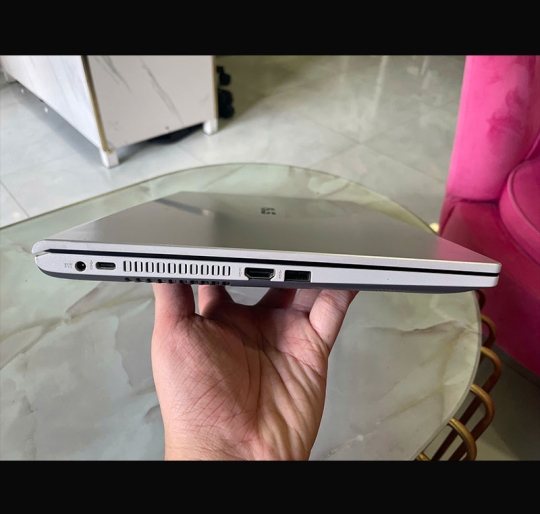 Asus Vivobook X509 I3-7020U/8GB/256GB/15.6 FHD