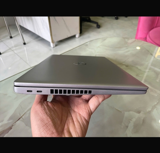 Dell Latitude 5520 i5-1145G7/8GB/256GB/15.6 FHD