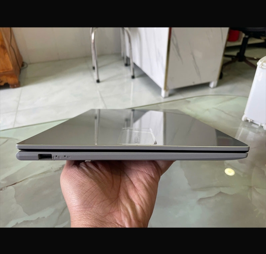 Asus Vivobook 15 X1504 i5-1235U/16G/512G/15.6 FHD