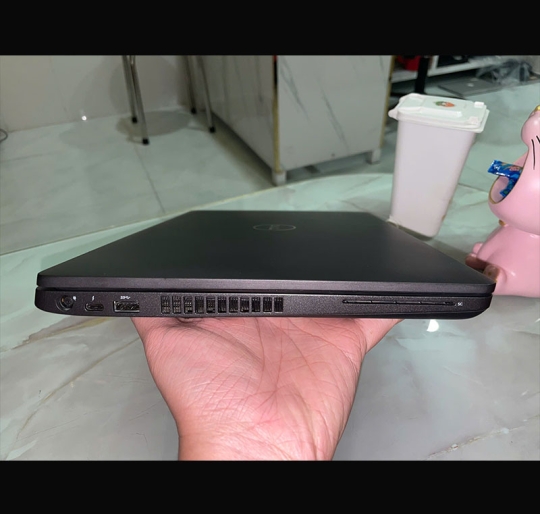 Dell Latitude 5500 i5-8365U/8GB/256GB/15.6 FHD