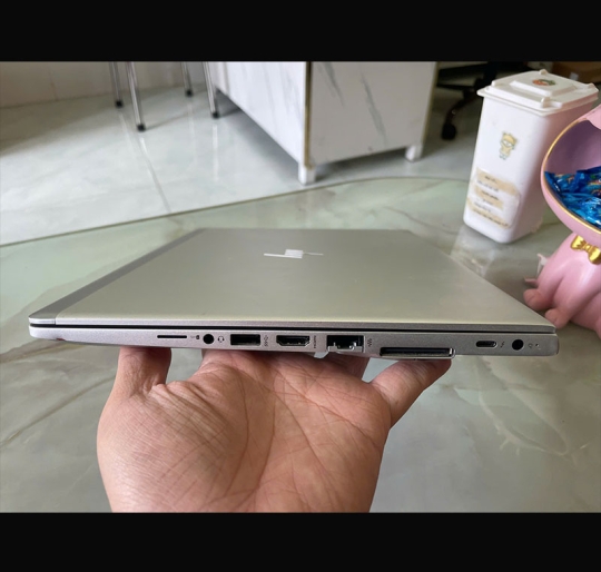 HP 830 G5 I3-8130U/8GB/256GB/13.3 FHD