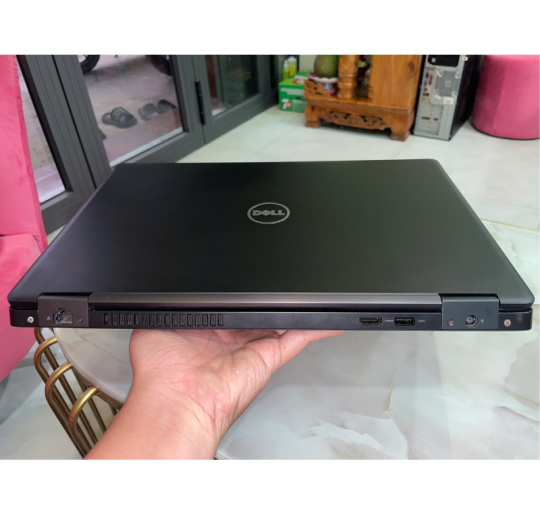 Dell Latitude 5580 i5-7300HQ/8G/240G/MX150/15.6 HD