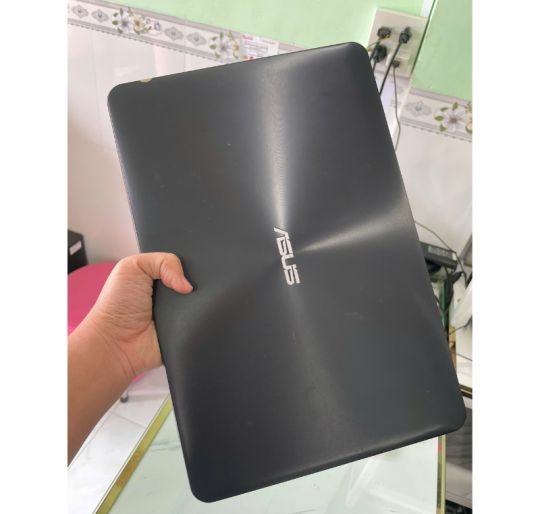 Asus X555L i3-5010U/4G/128G/15.6HD