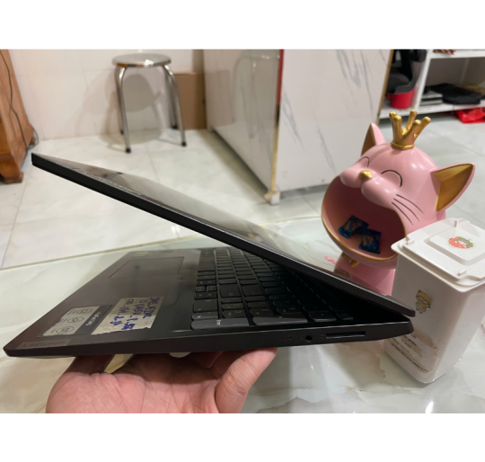 Lenovo Ideapad S145-15IWL i3-8145U/8G/256G/15.6 FHD