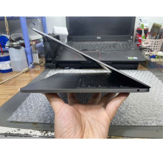 Macbook Pro 13 inch M1 Ram 8G SSD 256GB FHD