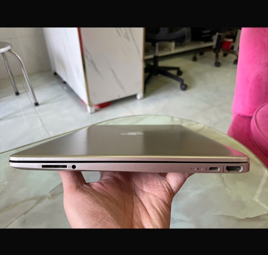 HP 15S-FQ I3-1005G1/8G/256G/15.6HD