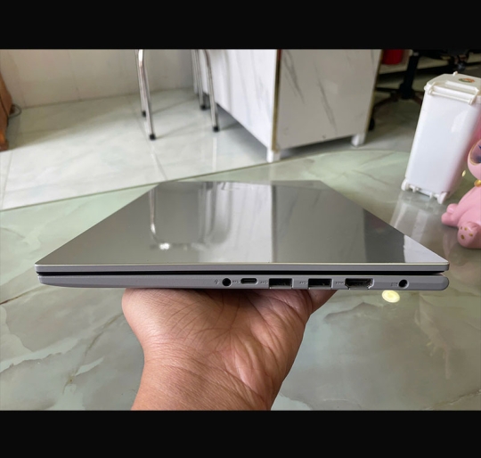 Asus Vivobook 15 X1504 i5-1235U/16G/512G/15.6 FHD