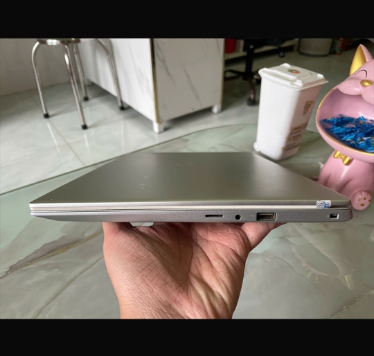 Dell Inspiron 5590 I5-10210U/8GB/256GB/MX250/15.6 FHD