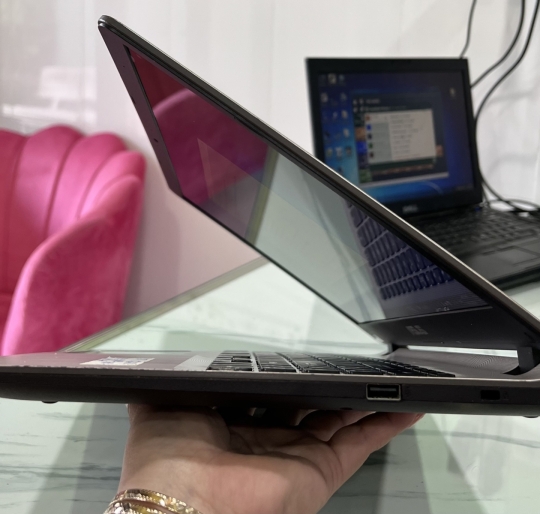 Asus X507 i5-8250U/8GB/240GB/15.6 FHD/ VGA