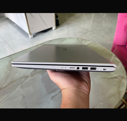 Asus Vivobook X509 I3-7020U/8GB/256GB/15.6 FHD