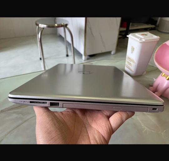 HP 15-DA i3-7020U/8GB/160GB/HD