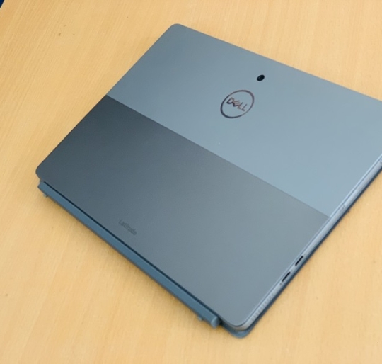 Dell Latitude 7200 2 in 1 i5-8365U/8G/256G/12.5 FHD