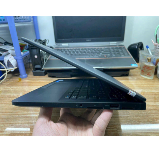 DELL 7270 I5-6300U/8G/256G/12.5HD
