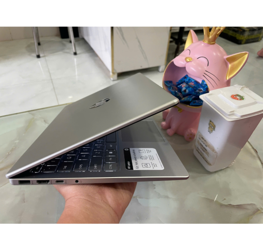 HP 14-EP 14th Gen i3-100U/12G/512G/14 FHD