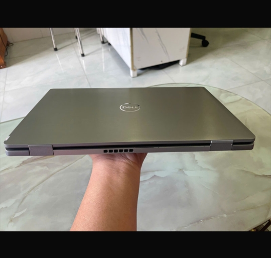 Dell Latitude 7420 i7-1185G7/16G/256G/14 FHD (NHÔM)