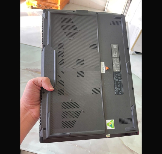 ASUS TUF FA507NUR 2024 RYZEN 7 7435HS/16GB/512GB/RTX 4050/15.6 FHD 144HZ