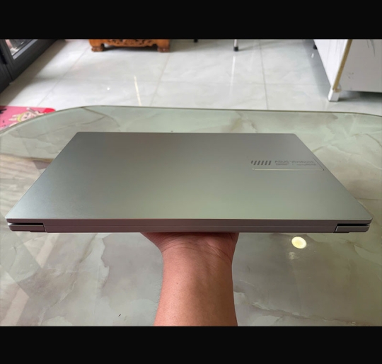 Asus Vivobook E1404FA Ryzen 5 7520U/16GB/512GB/14 FHD