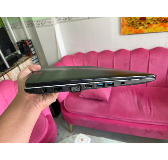 Asus X555L i3-5010U/4G/128G/15.6HD