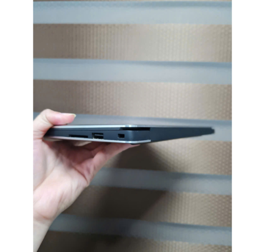 Dell XPS 9360 i5-7200U/8G/256G/FHD