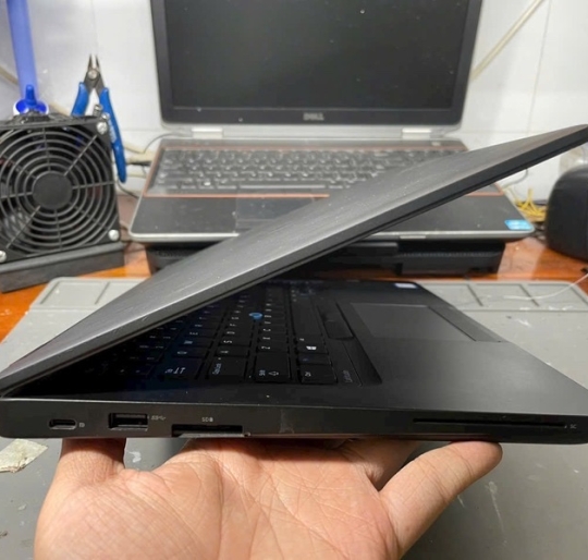 Dell Latitude 5480 i5-6440HQ/8G/256G/14FHD